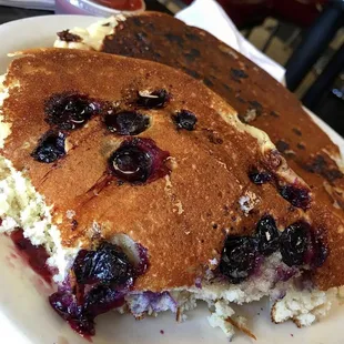 pancakes -blueberries (2018)
