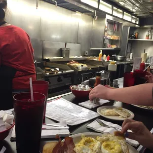 The counter and grill