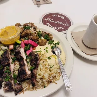 Genie&apos;s Combo Plate