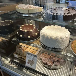 Dessert Case