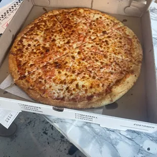 XL Cheese pizza