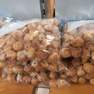 Dried persian figs