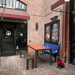 The AIBC / Monkey King patio fit for a human&apos;s best friend.