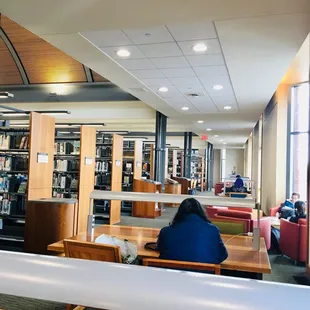 Plenty of work/study area on the 2nd floor (north end)