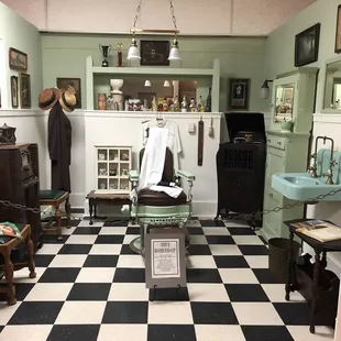 1930s barber shop