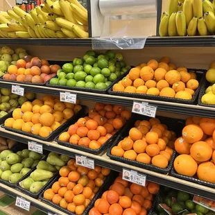 Presentation is on point. But can they get compostable bags instead of plastic please?!?!