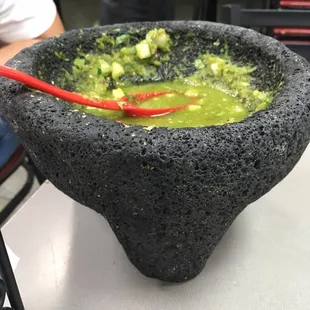 salsa verde en molcajete for the table