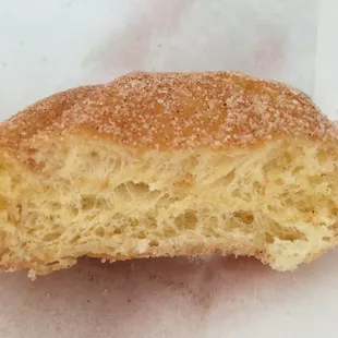 Cross-section of sugar twist bar