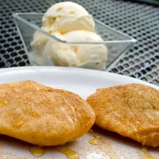 Sopapillas