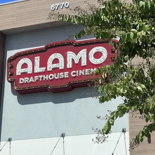 Alamo Sign