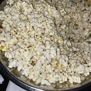 Bottomless Popcorn w real butter
