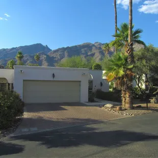 Life's a Breeze in Las Brisas