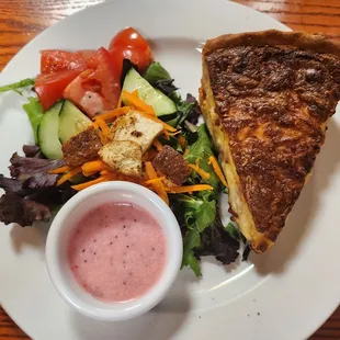 Quiche w/ salad