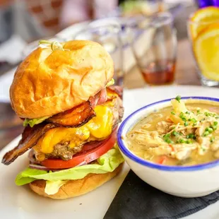 Alaro Pub Burger