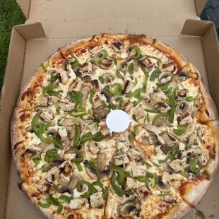 Chicken, mushroom, and green peppers large pizza