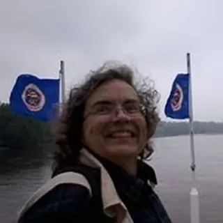 Tess W.