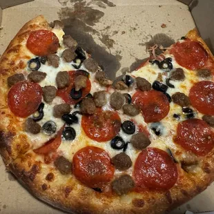 Monster Slice w/ Pepperoni, Sausage &amp; Black Olives