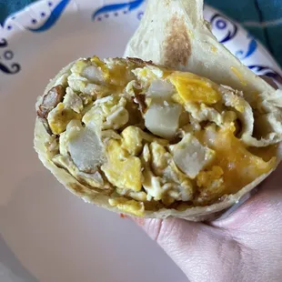 Plenty of potatoes, some eggs &amp; cheese  &amp; no sausage!