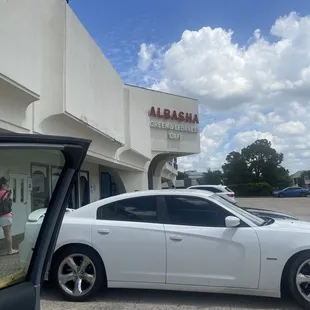 The &quot;og&quot; albasha