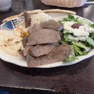 Albasha&apos;s Platter , a lot of great food