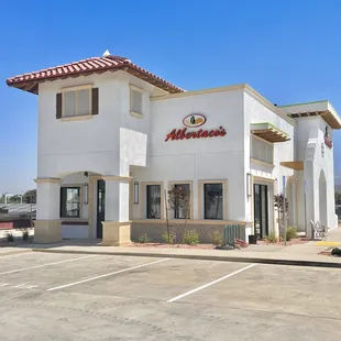 the exterior of a restaurant