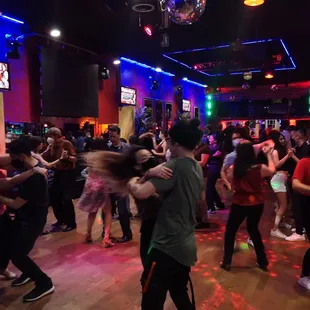 Alberto's Night Club