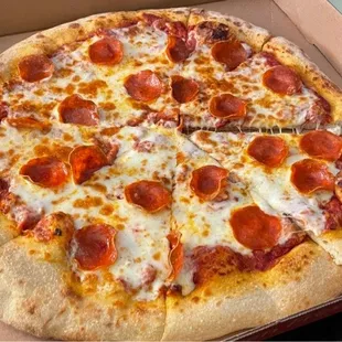 Standard pepperoni and cheese large.  It was ok. Definitely don&apos;t have high expectations for hotel pizza but this wasn&apos;t too bad.