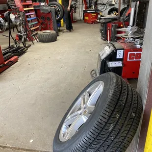 Alberto's Tire Pros