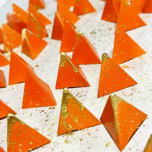 Pyramid chocolates albertspetitesweets.com