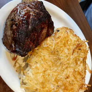 Sirloin steak with hash browns