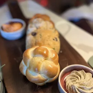 Bread Service