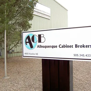 We&apos;re located 4800 Hawkins!