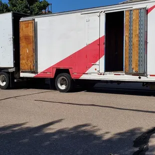 How they load over 100+ boxes, furniture and appliance to U-pack container in 2 hours