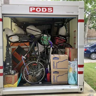 Everything in one piece on arrival (my partner and I moved some things around before taking this picture)