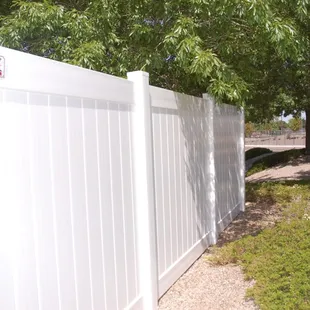 Vinyl fence weather resistant and durable