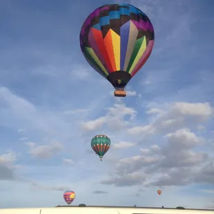Albuquerque Hot Air Balloon Ride www.aerogelicballooning.com