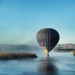 hot air balloon ride albuquerque, new mexico www.aerogelicballooning.com
