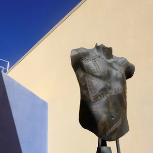 Ron Cooper; Labyrinth of Gravity; 1990; bronze