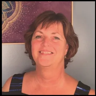 Julie T.
