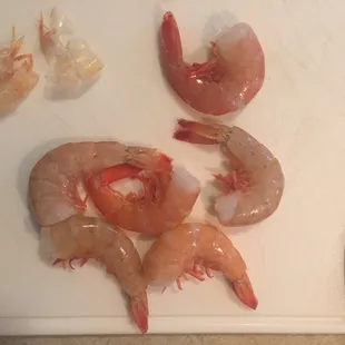 I got 1 and a 1/2 pounds of this 16/20 shrimps. And I also fried them, actually right next to the fish.