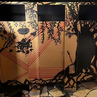 Women&apos;s bathroom