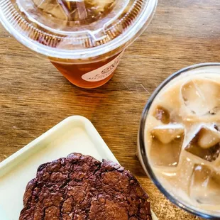 Iced tea, iced lavendar oat milk latte with dark roast, vegan chocolate cookie