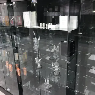 Vaporizers WARNING: This product contains nicotine. Nicotine is an addictive chemical.