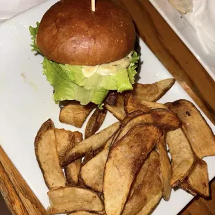 Tinshack Smokehouse Burger