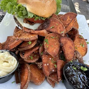 Tinshack Smokehouse Burger