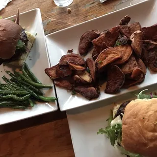 Tinshack Smokehouse Burger