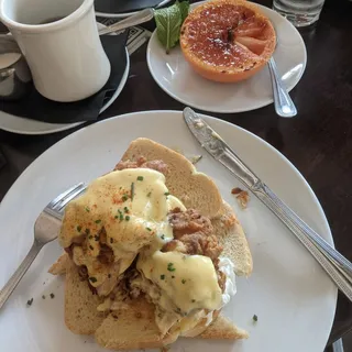 Fried Chicken Benedict Plate