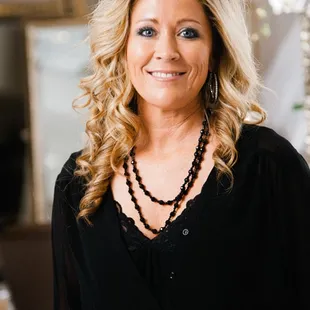 Mysti Nevosh, Nail Technician