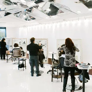 Styling stations