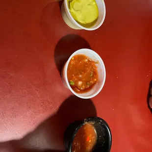 Salsa trio that comes with the chips